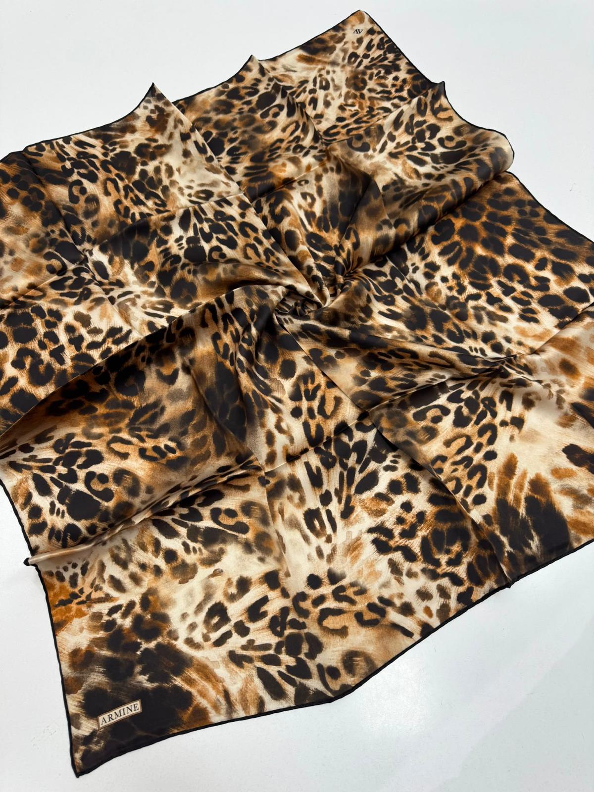Armine'27 Kış Sezonu Sura İpek Leopar