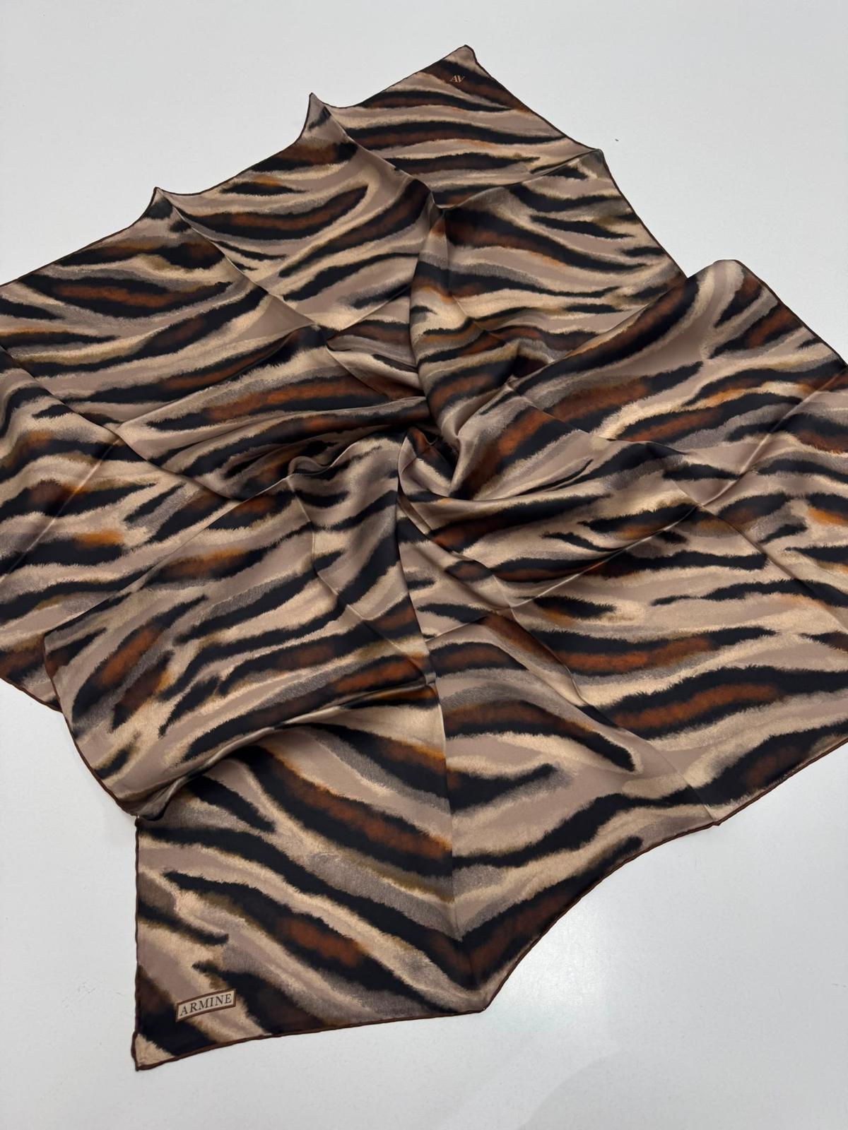 Armine '27 Kış Sezonu Twill İpek Zebra