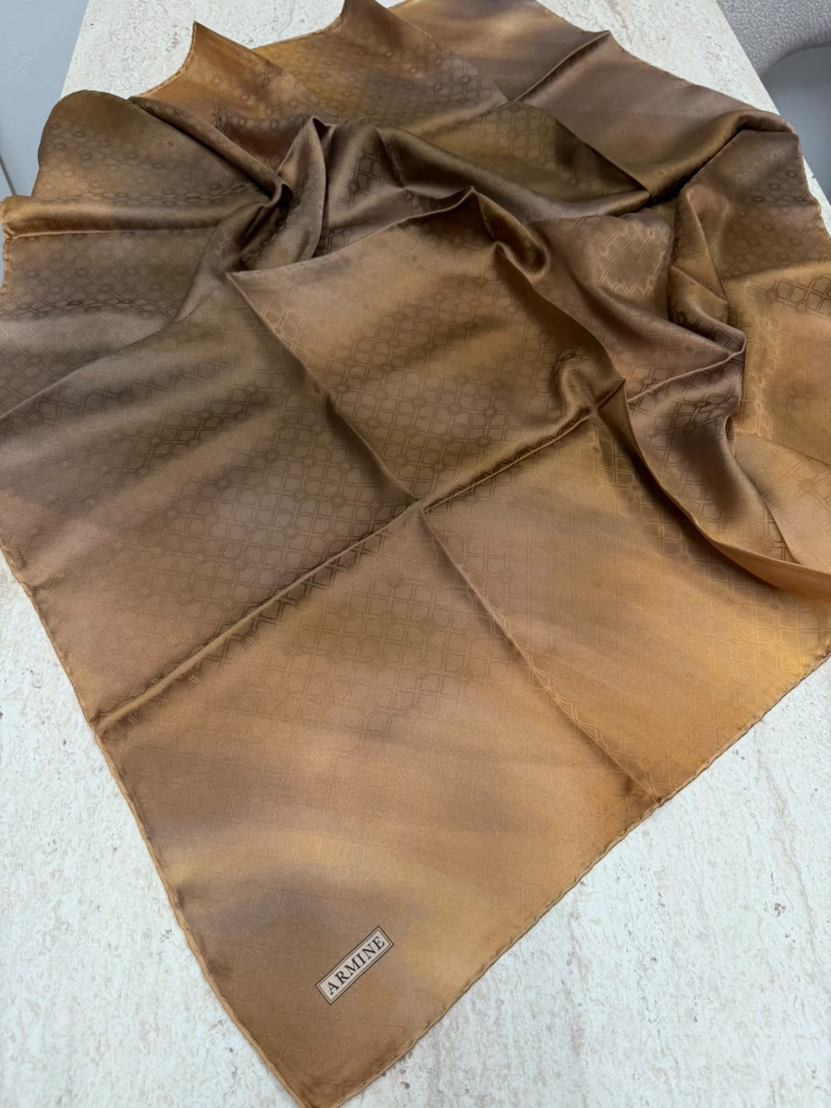 Armine'27 Kış Jakar Twill İpek Gold