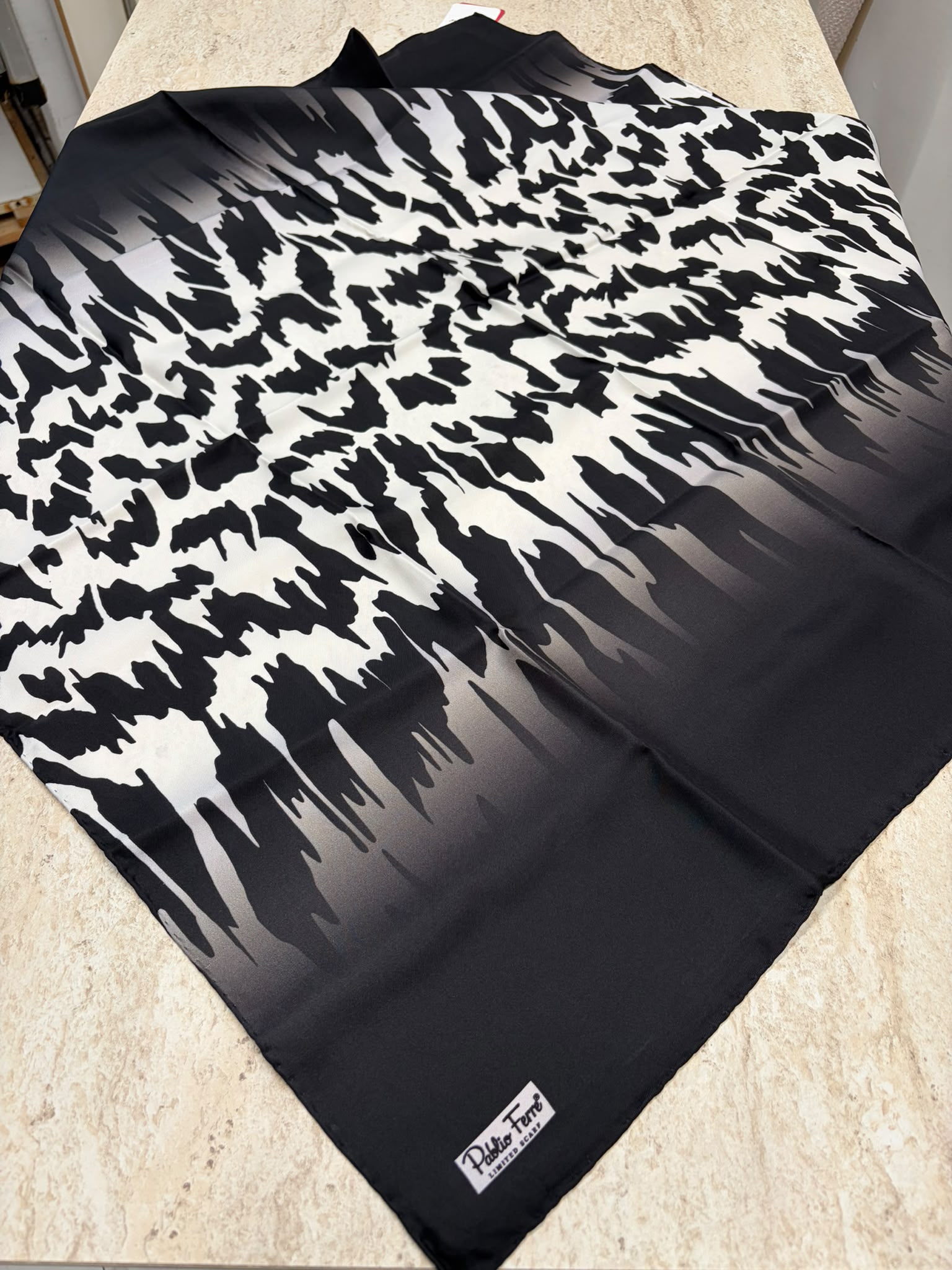 Pablio Ferre Twill İpek Eşarp