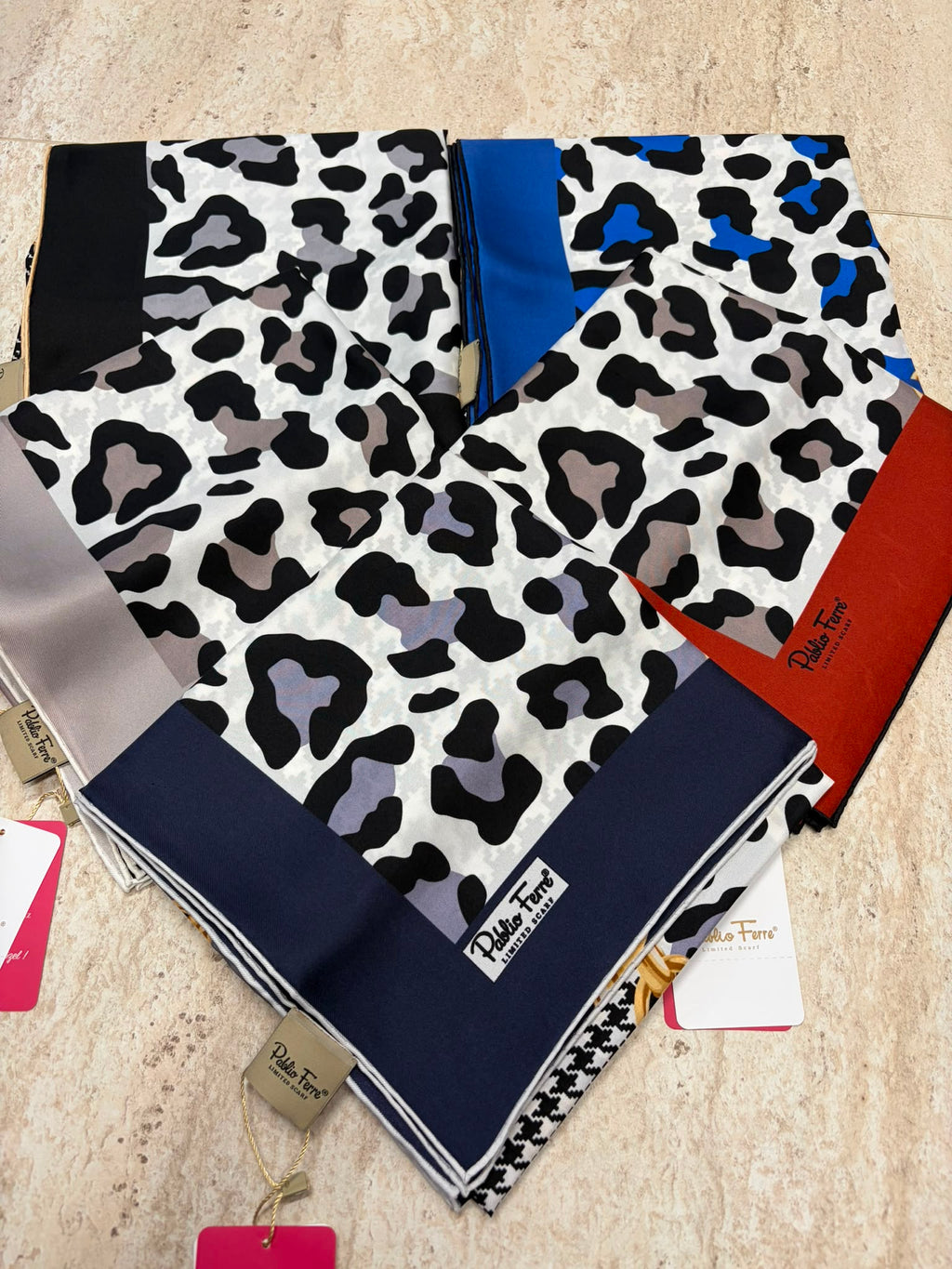 Pablio Ferre Twill İpek Eşarp